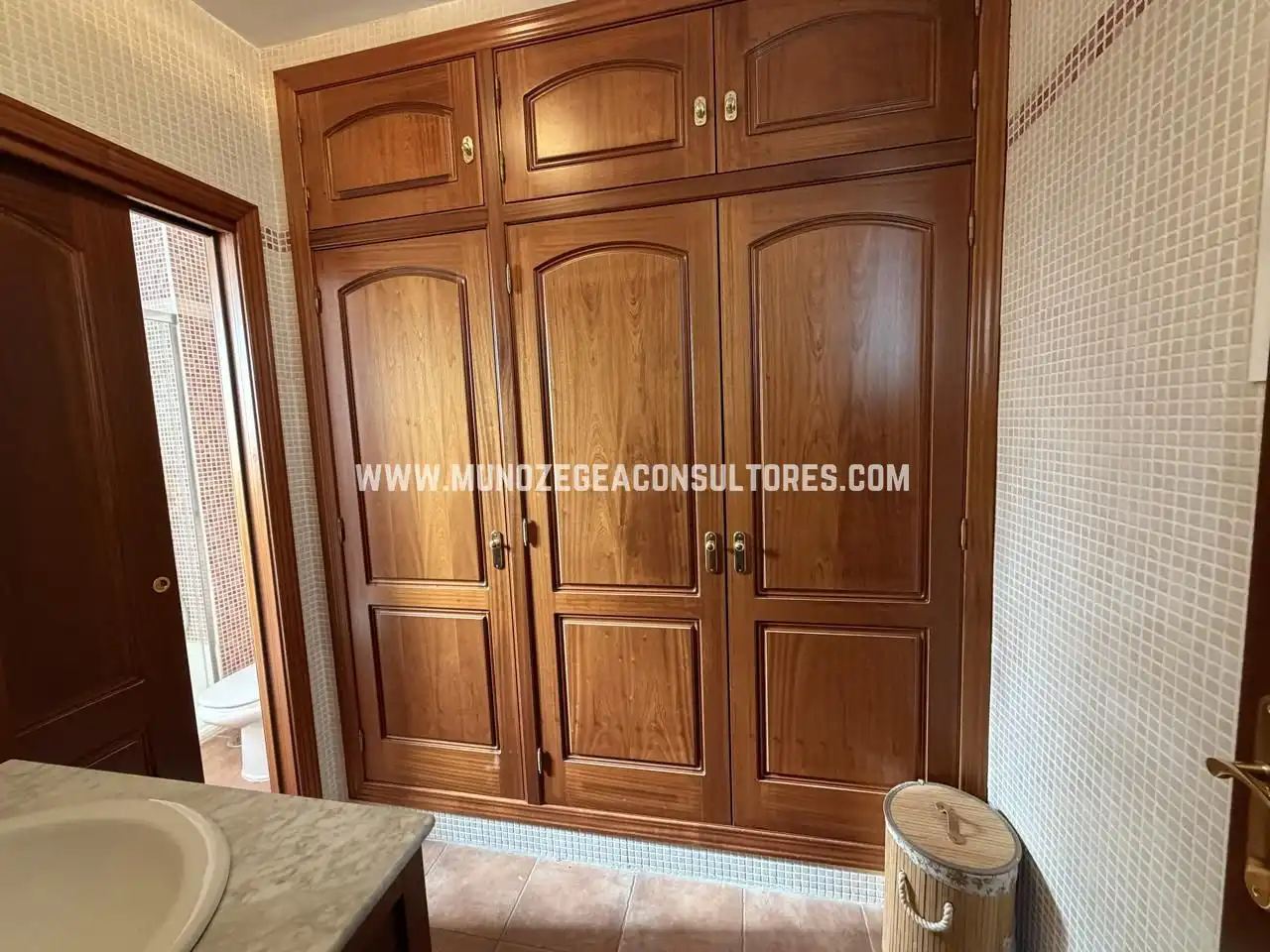 Dormitori de Casa o xalet en venda en Lucena amb Aire condicionat, Terrassa i Traster