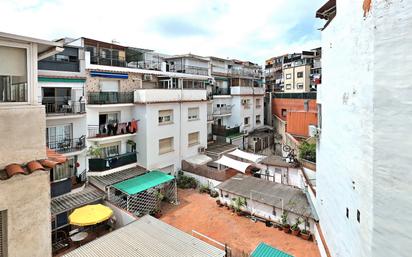 Vista exterior de Àtic en venda en  Barcelona Capital amb Forn, Balcó i Alarma