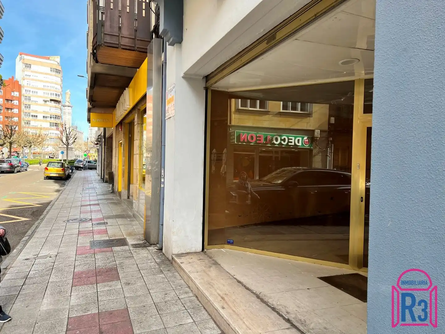 Local en venda en León Capital 