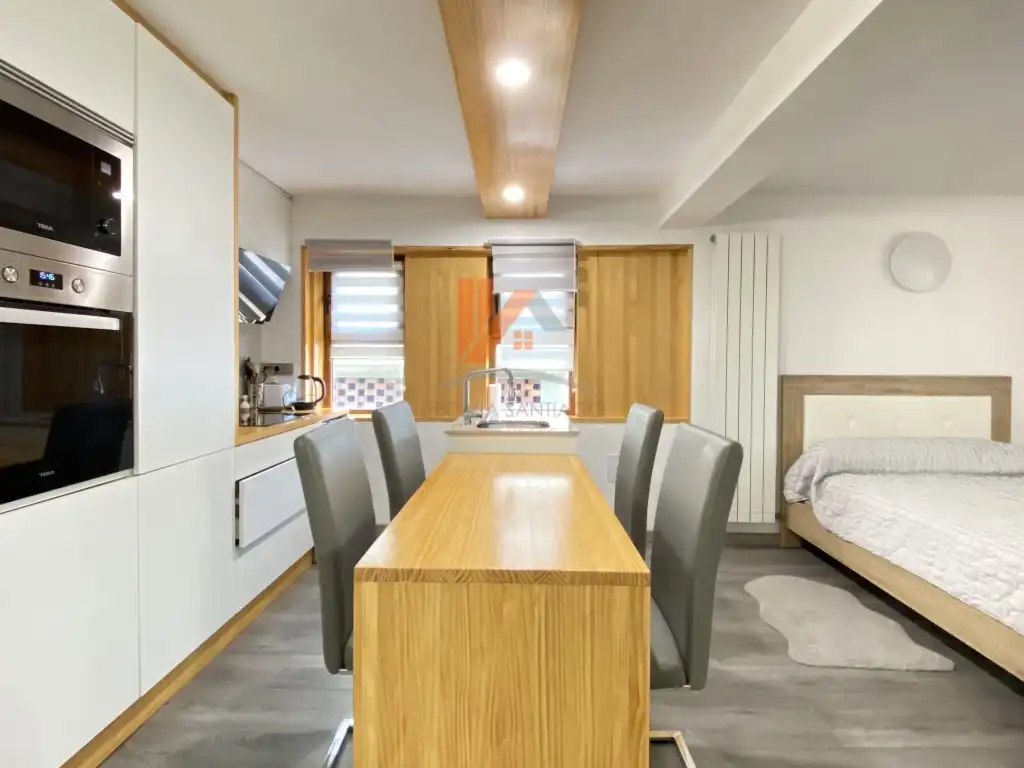 Esszimmer von Wohnung zur Miete in Santiago de Compostela  mit Möbliert