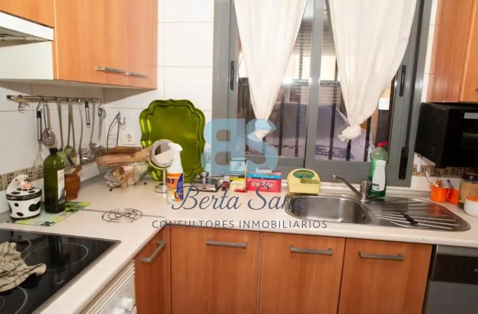 Cocina de Casa adosada en venta en Pioz con Aire acondicionado, Calefacción y Jardín privado
