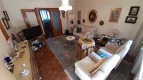 Sala d'estar de Pis en venda en Zamora Capital  amb Aire condicionat, Calefacció i Parquet