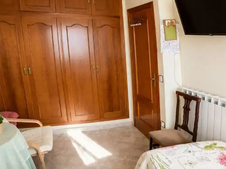 Dormitori de Pis en venda en Almuniente amb Balcó