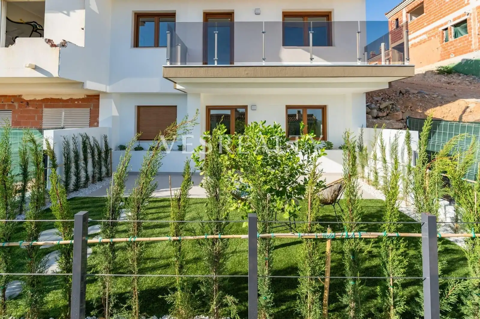 Detached homes for sale in Montebello - Nou Espai