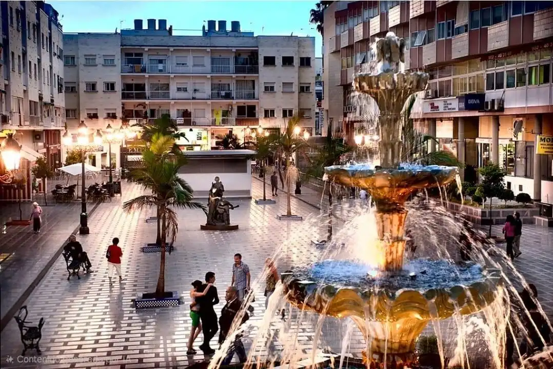 Außenansicht von Wohnung zum Verkauf in Torremolinos mit Klimaanlage und Möbliert