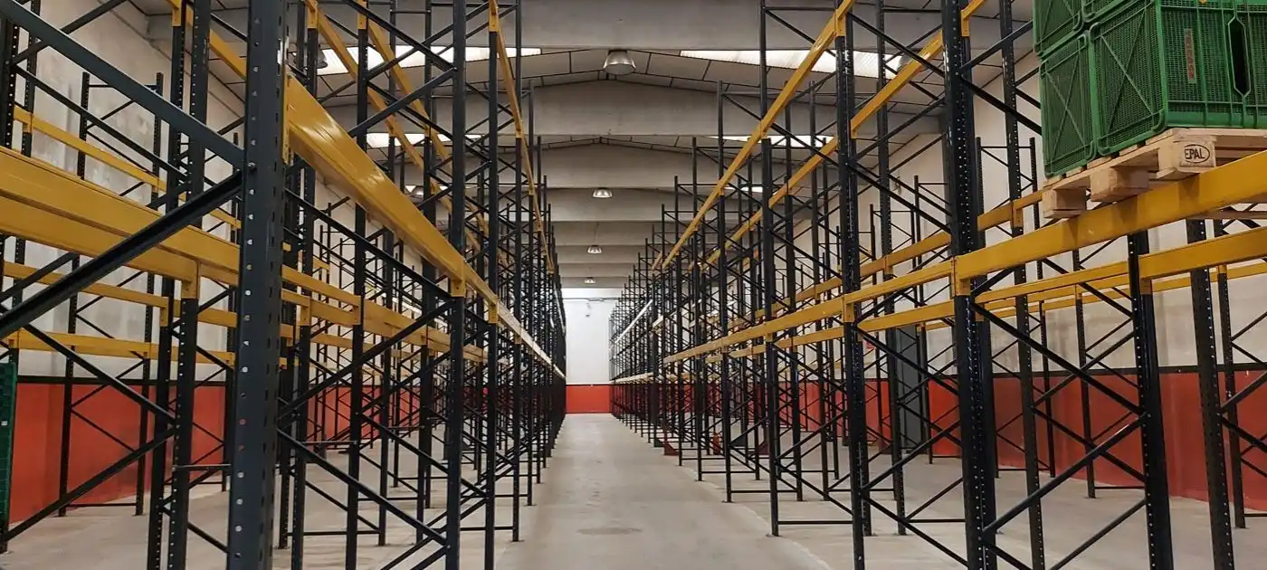 Nau industrial de lloguer en Sabadell