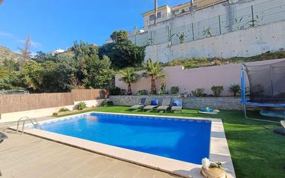 Piscina de Casa o xalet en venda en Sitges amb Aire condicionat, Calefacció i Jardí privat