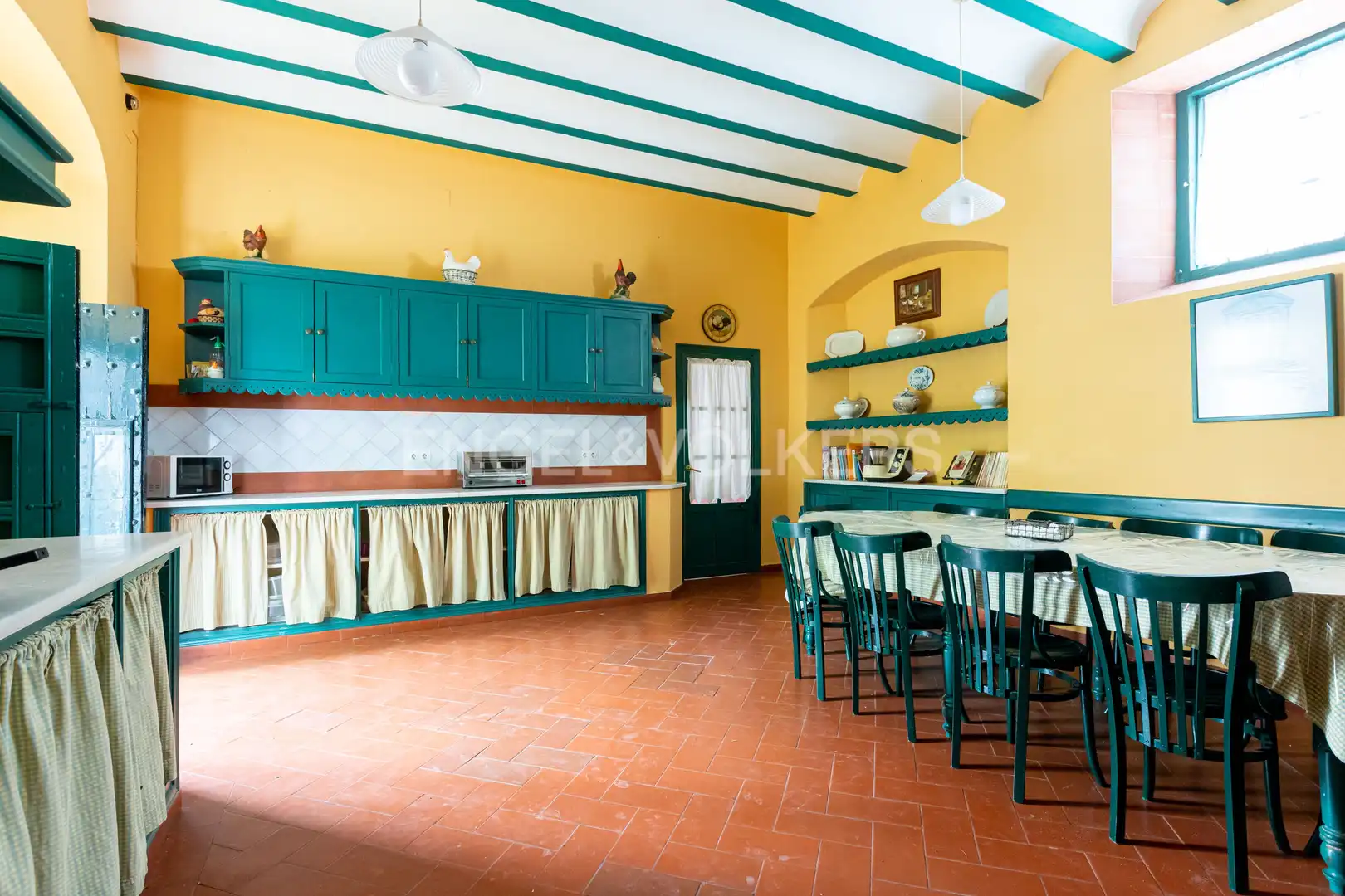 Cocina de Casa o chalet en venta en Umbrete con Calefacción, Jardín privado y Piscina