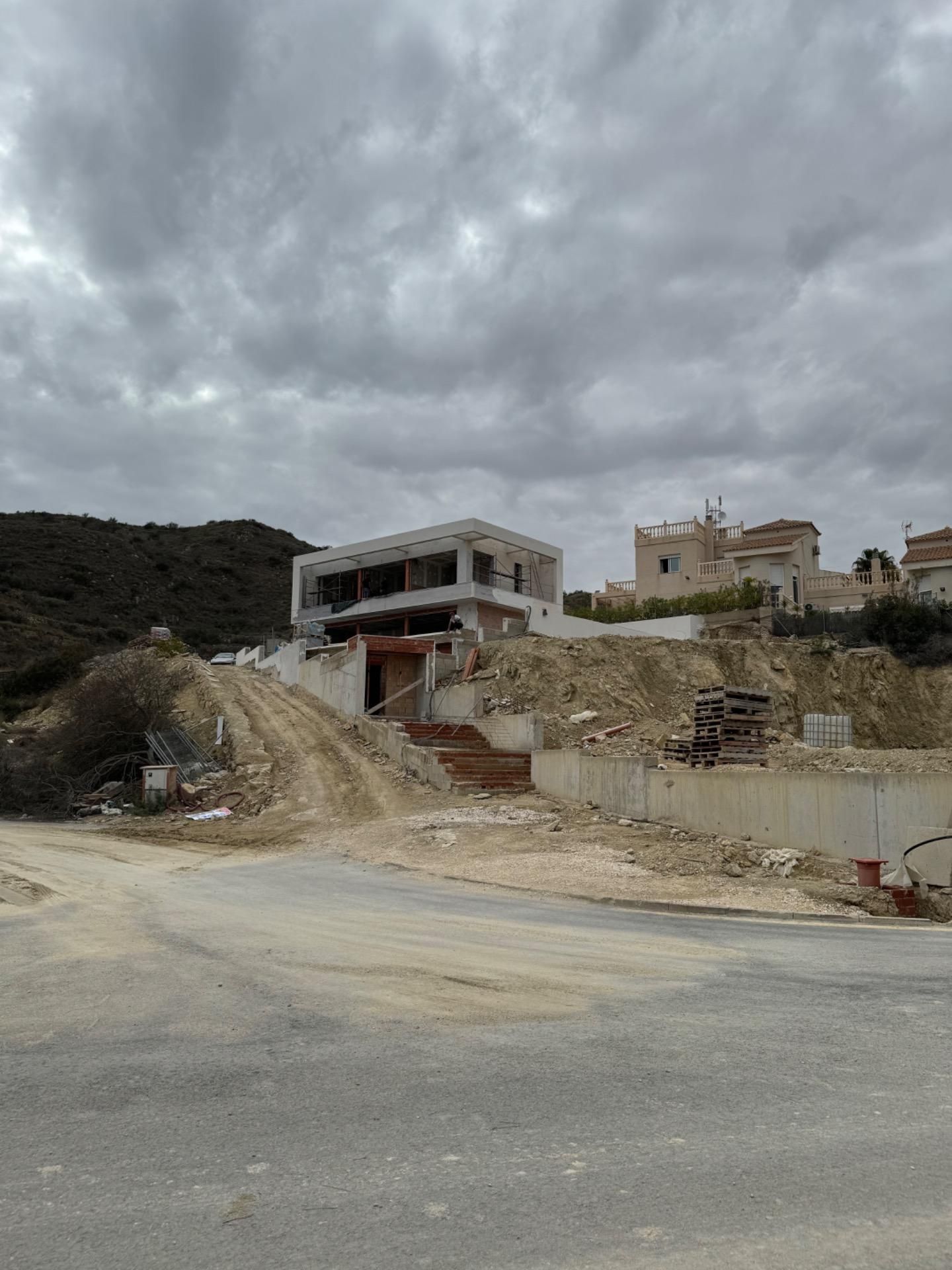 Vista exterior de Casa o xalet en venda en El Campello amb Aire condicionat, Calefacció i Jardí privat