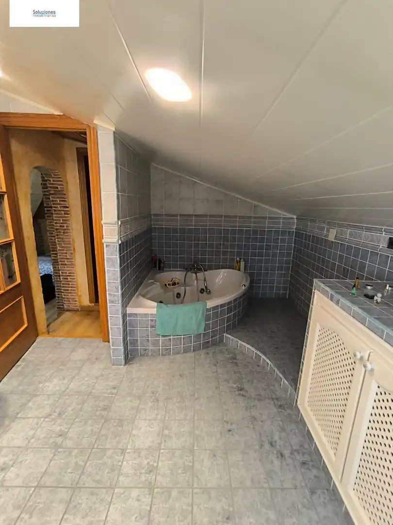 Bathroom of Houses for sale in Albacete  with Air Conditioner, Heating and Private garden