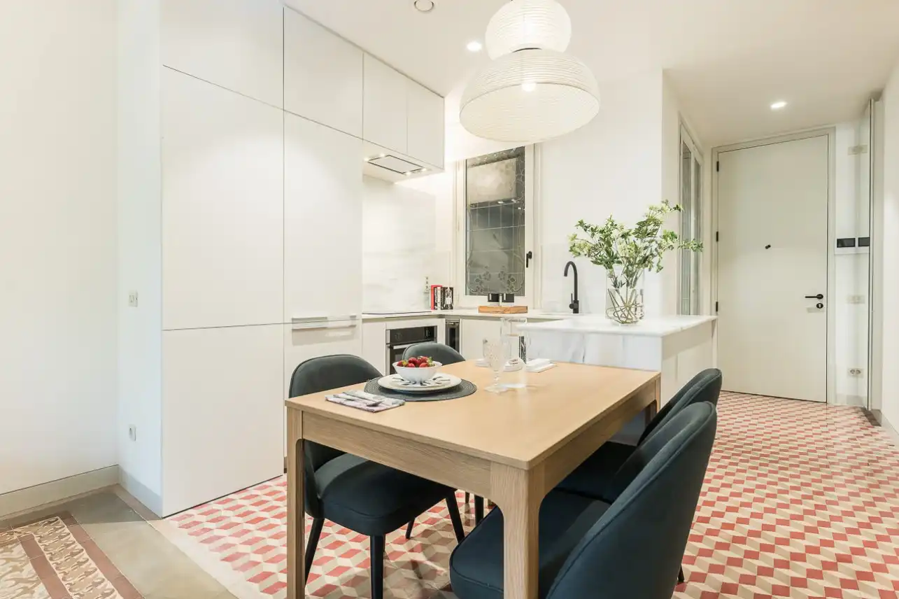 Cocina de Apartamento de alquiler en Barcelona con Aire acondicionado, Calefacción y Amueblado