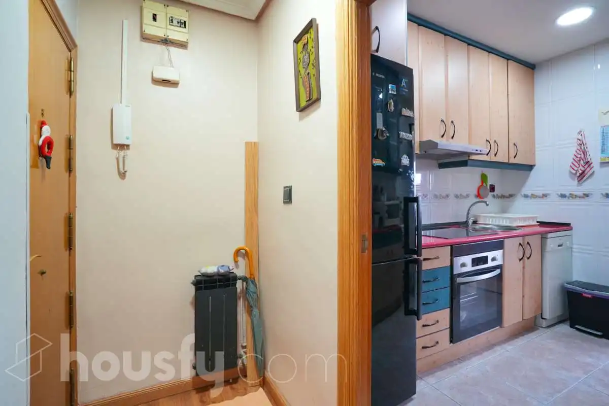 Piso en venta en Cl Casalarreina, Ambroz