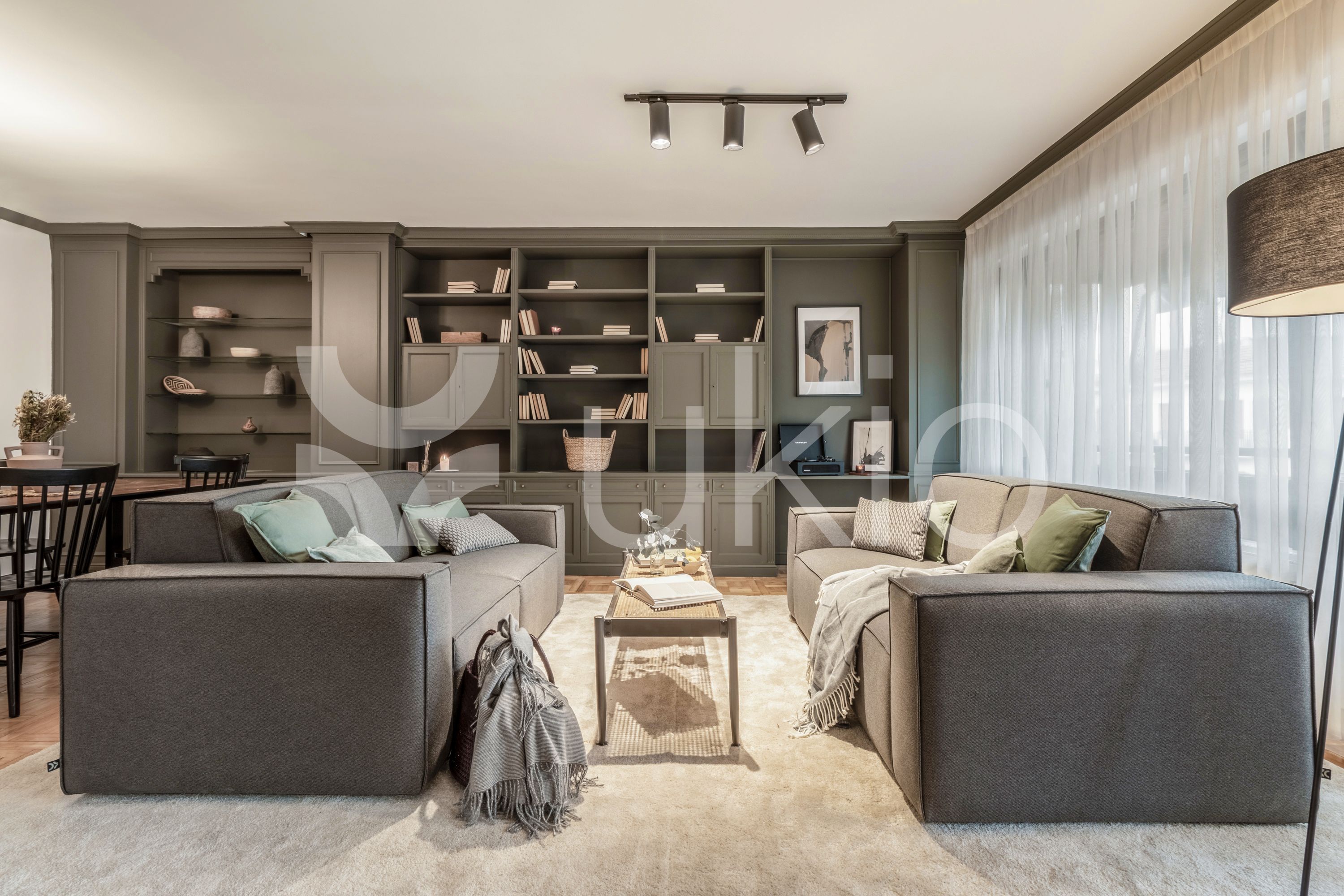 Sala d'estar de Apartament de lloguer en  Madrid Capital amb Aire condicionat, Moblat i Forn