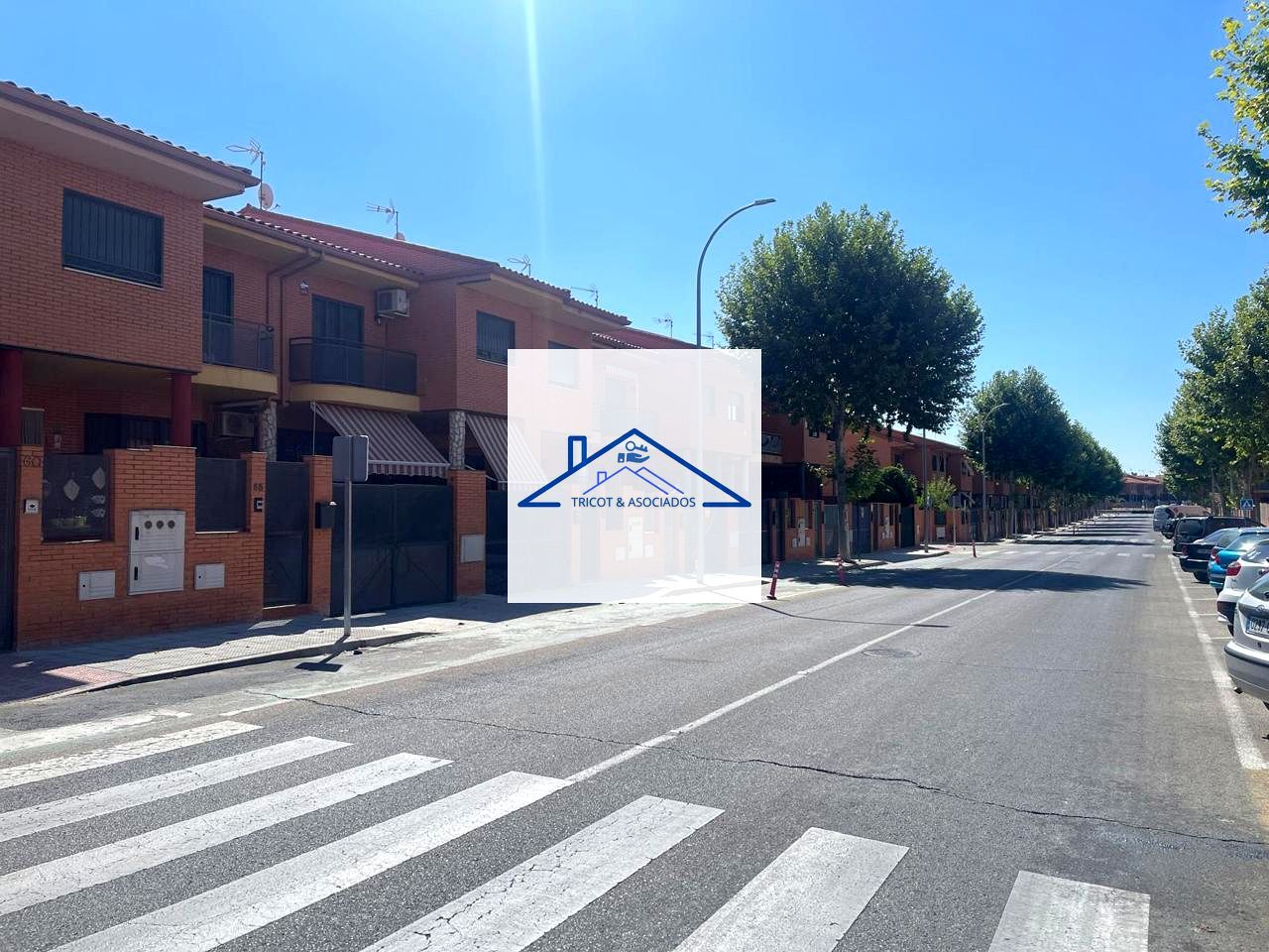 Single-family semi-detached for sale in Doña Filomena Contreras Fernández, Los Robles