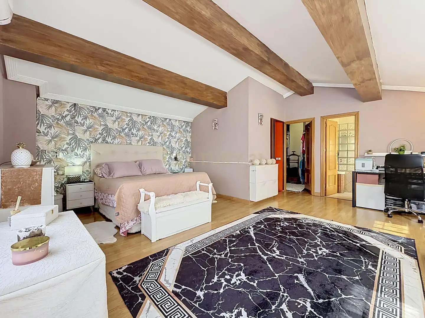 Dormitori de Casa o xalet en venda en Torrevieja amb Aire condicionat, Jardí privat i Piscina