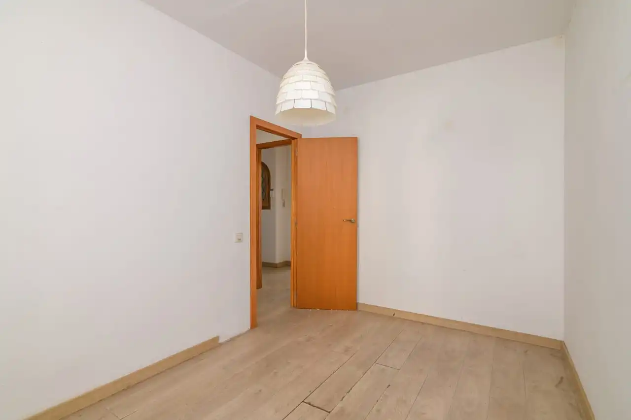 Habitación de Ático en venta en Barcelona con Parquet, Terraza y Trastero