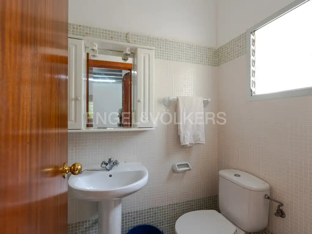 Bathroom of Houses for sale in Carcaixent  with Heating, Private garden and Terrace