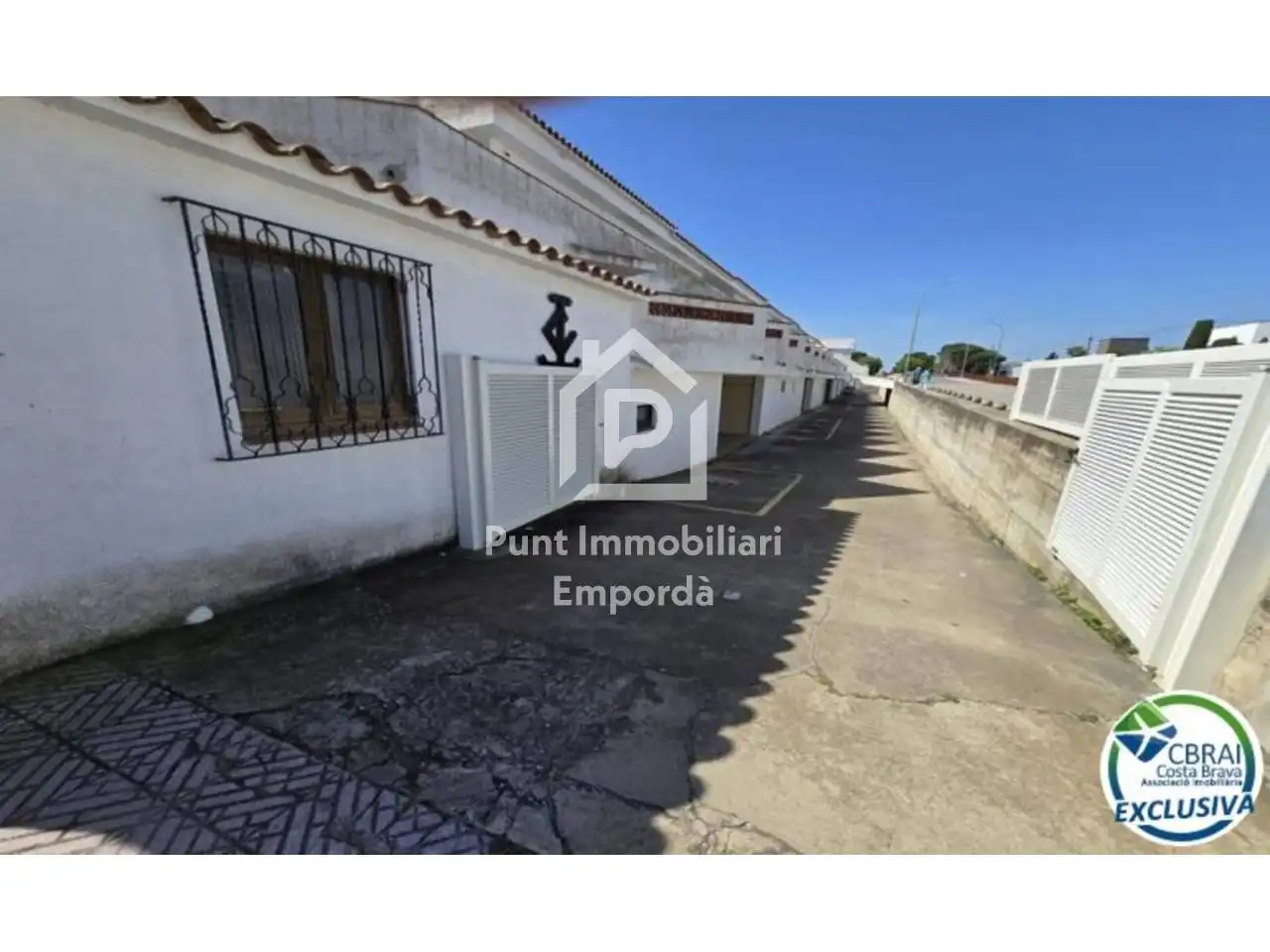 Vista exterior de Casa o chalet en venta en Empuriabrava con Aire acondicionado, Calefacción y Terraza