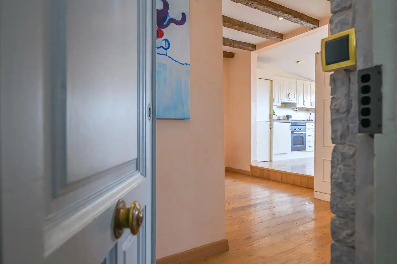 Piso en venta en Barcelona con Calefacción y Parquet
