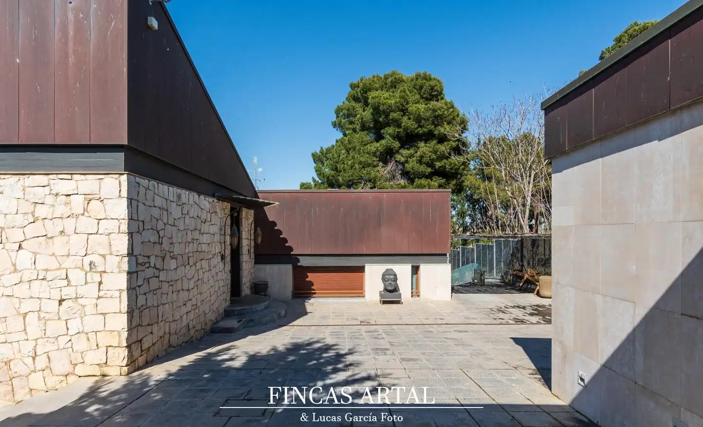 Vista exterior de Casa o chalet en venta en Zaragoza con Aire acondicionado, Calefacción y Jardín privado