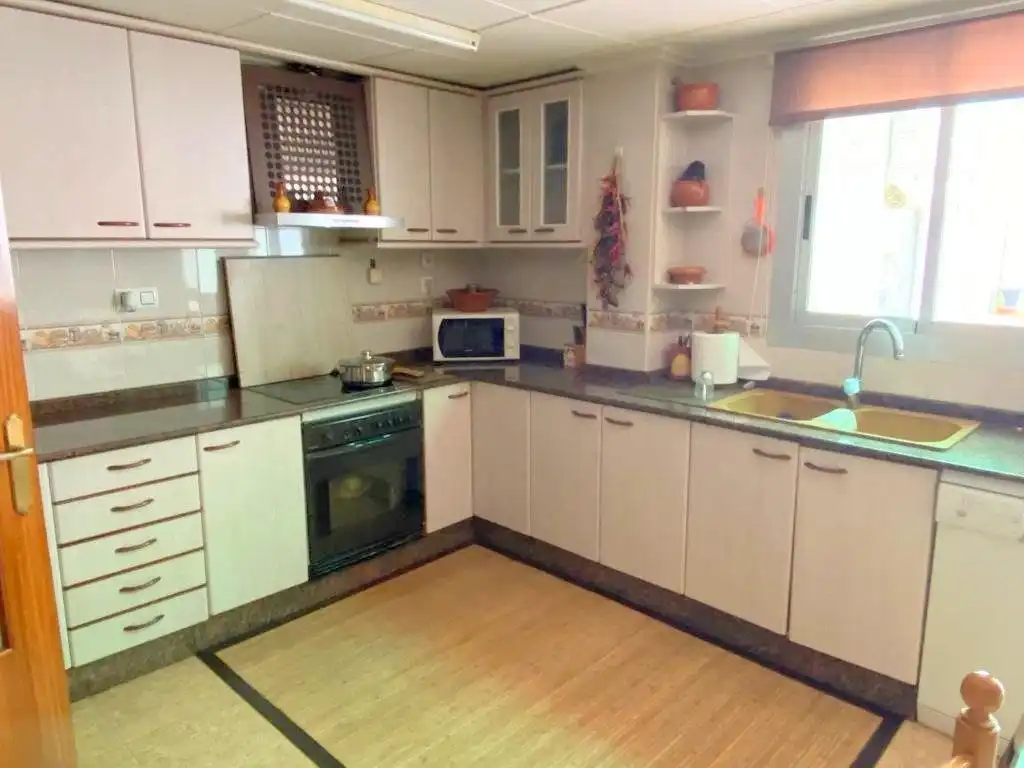 Cocina de Piso en venta en Mogente / Moixent con Aire acondicionado, Calefacción y Terraza