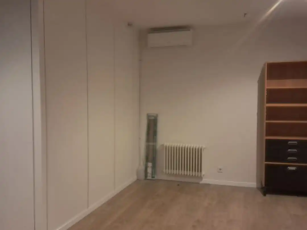 Bedroom of Office for rent in Madrid  with Air Conditioner, Heating and Internet