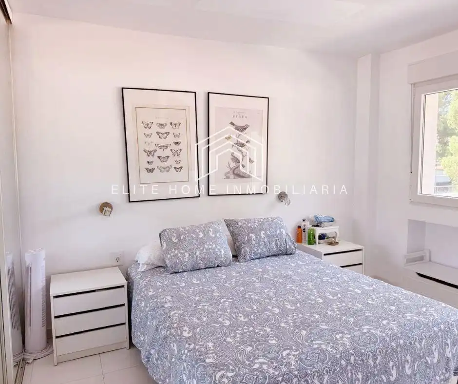 Dormitori de Apartament en venda en Benicasim / Benicàssim amb Jardí privat, Terrassa i Moblat