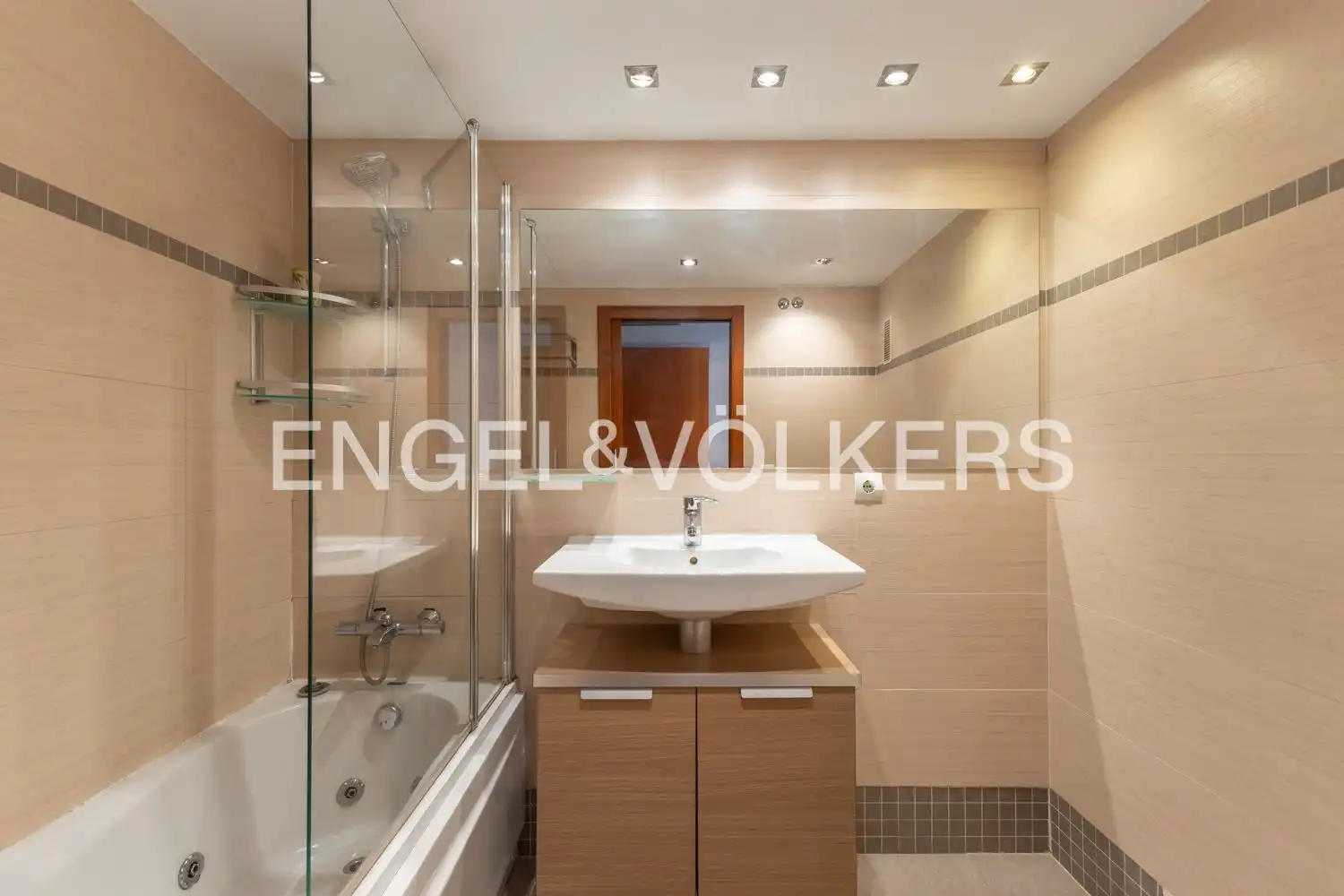Bathroom of Duplexes for sale in Valencia  with Air Conditioner, Heating and Private garden