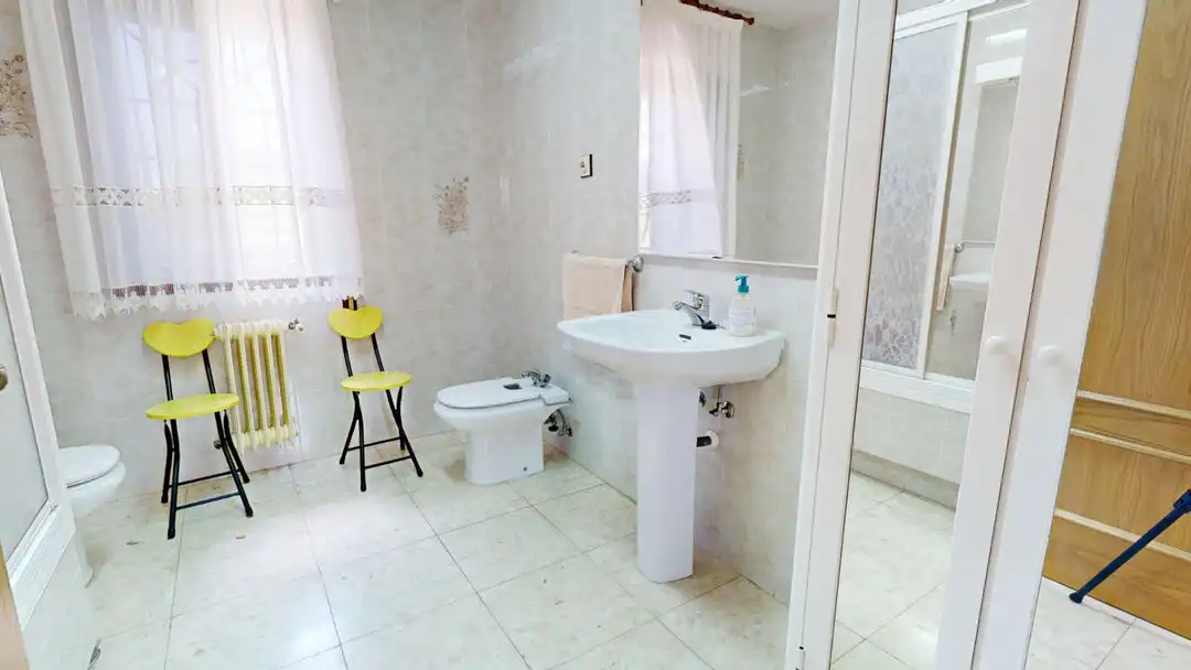 Baño de Casa o chalet en venta en Valdelaguna con Aire acondicionado, Calefacción y Terraza
