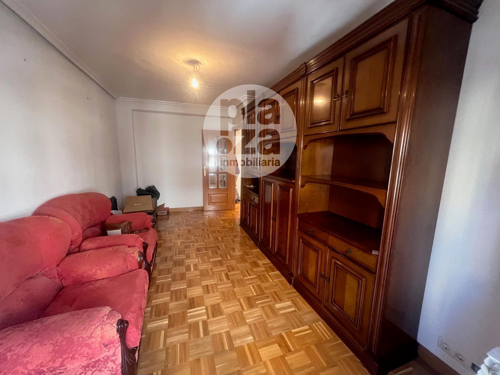 Living room of Flat for sale in Burgos Capital  with Heating, Terrace and Furnished