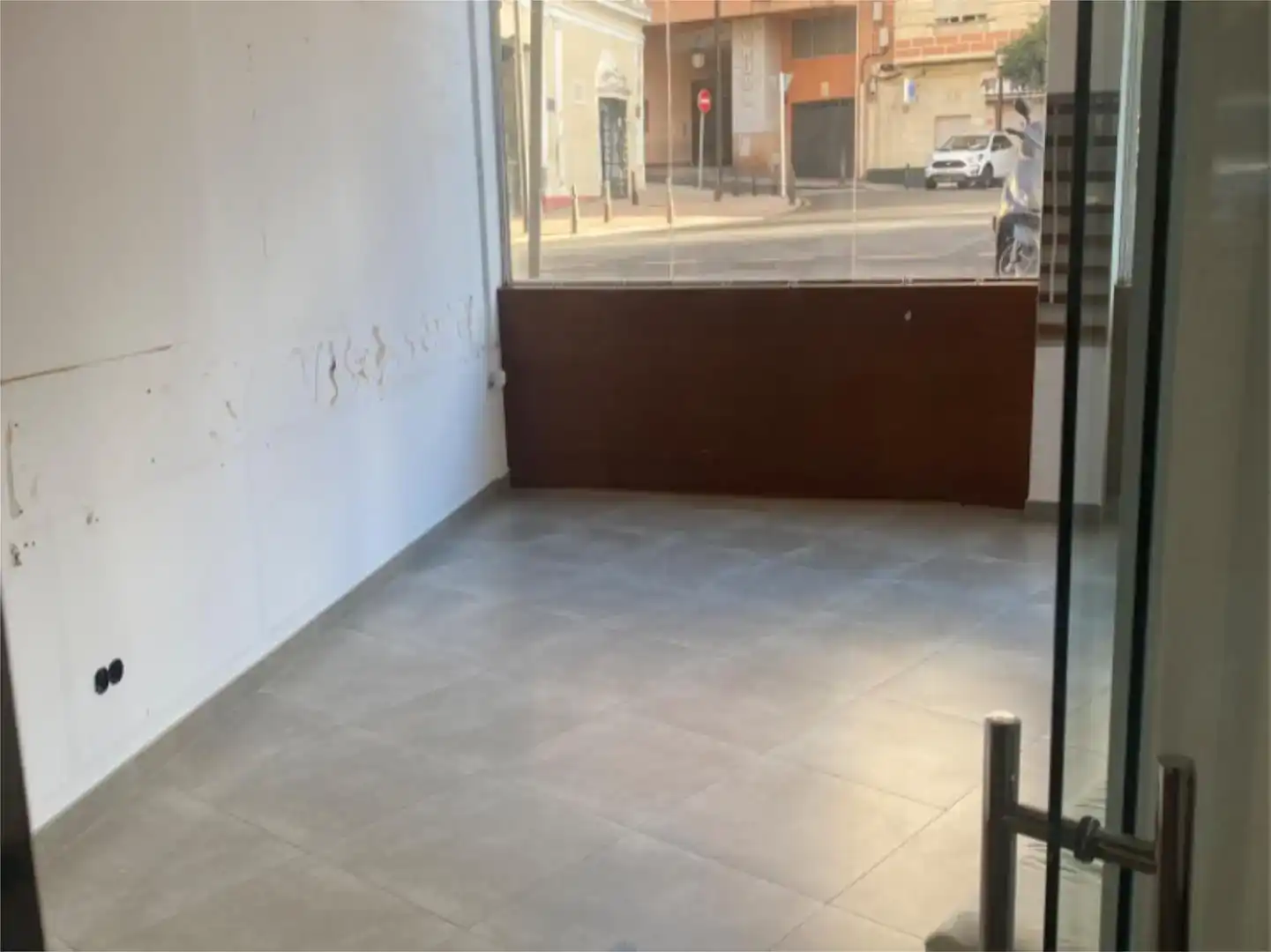 Local de lloguer en Ceuta amb Aire condicionat i Parquet