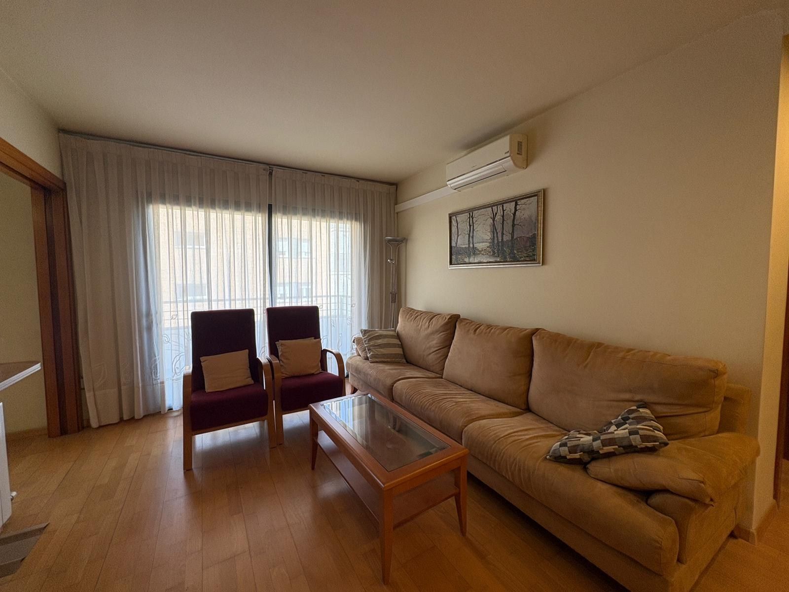 Sala d'estar de Pis en venda en Girona Capital amb Aire condicionat, Calefacció i Balcó