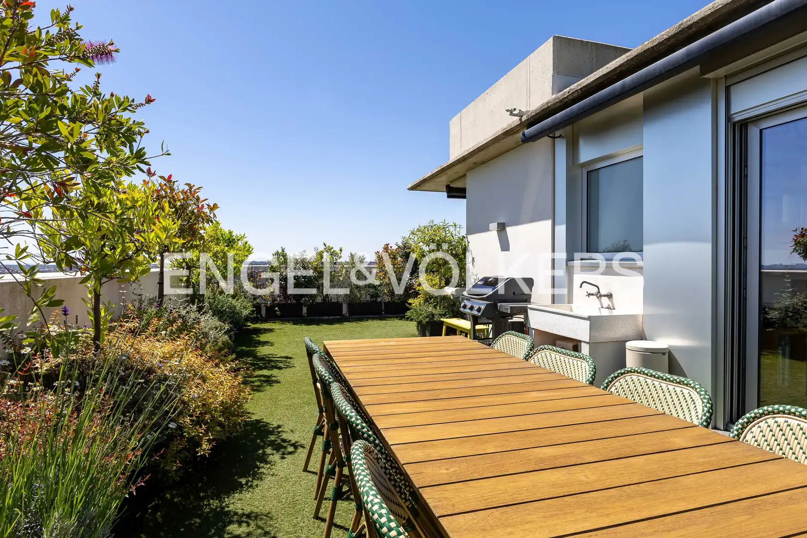 Terrace of Attic for sale in Madrid  with Air Conditioner, Heating and Private garden