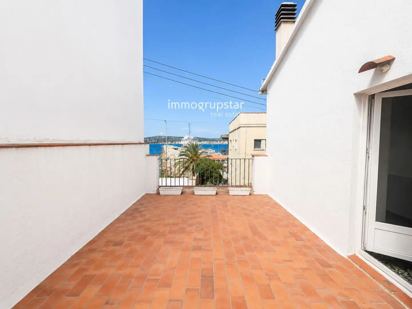Terraza de Piso en venta en Palamós con Calefacción, Terraza y Amueblado