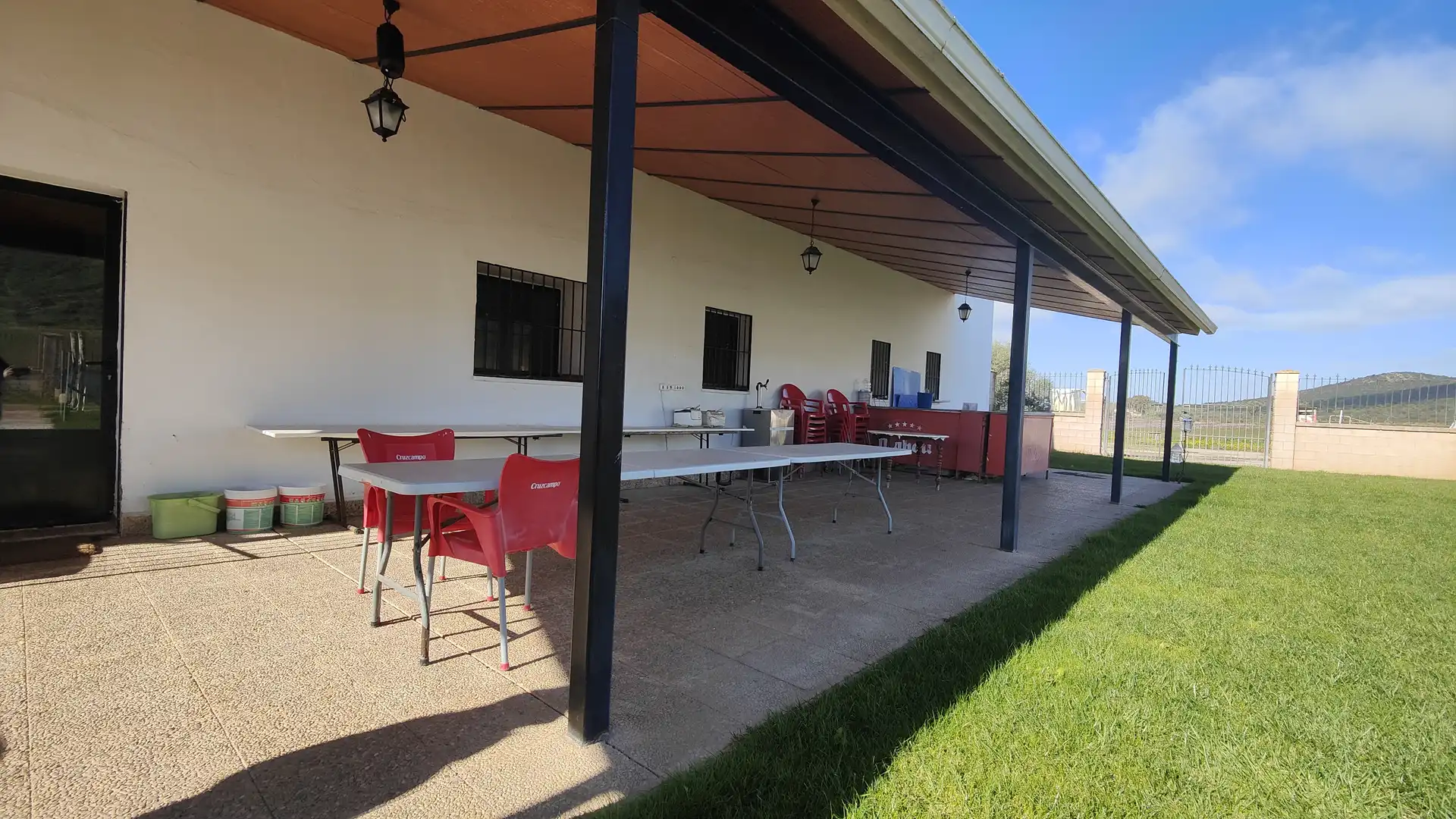 Houses for sale in Calle Lopez de Ayala, Rena