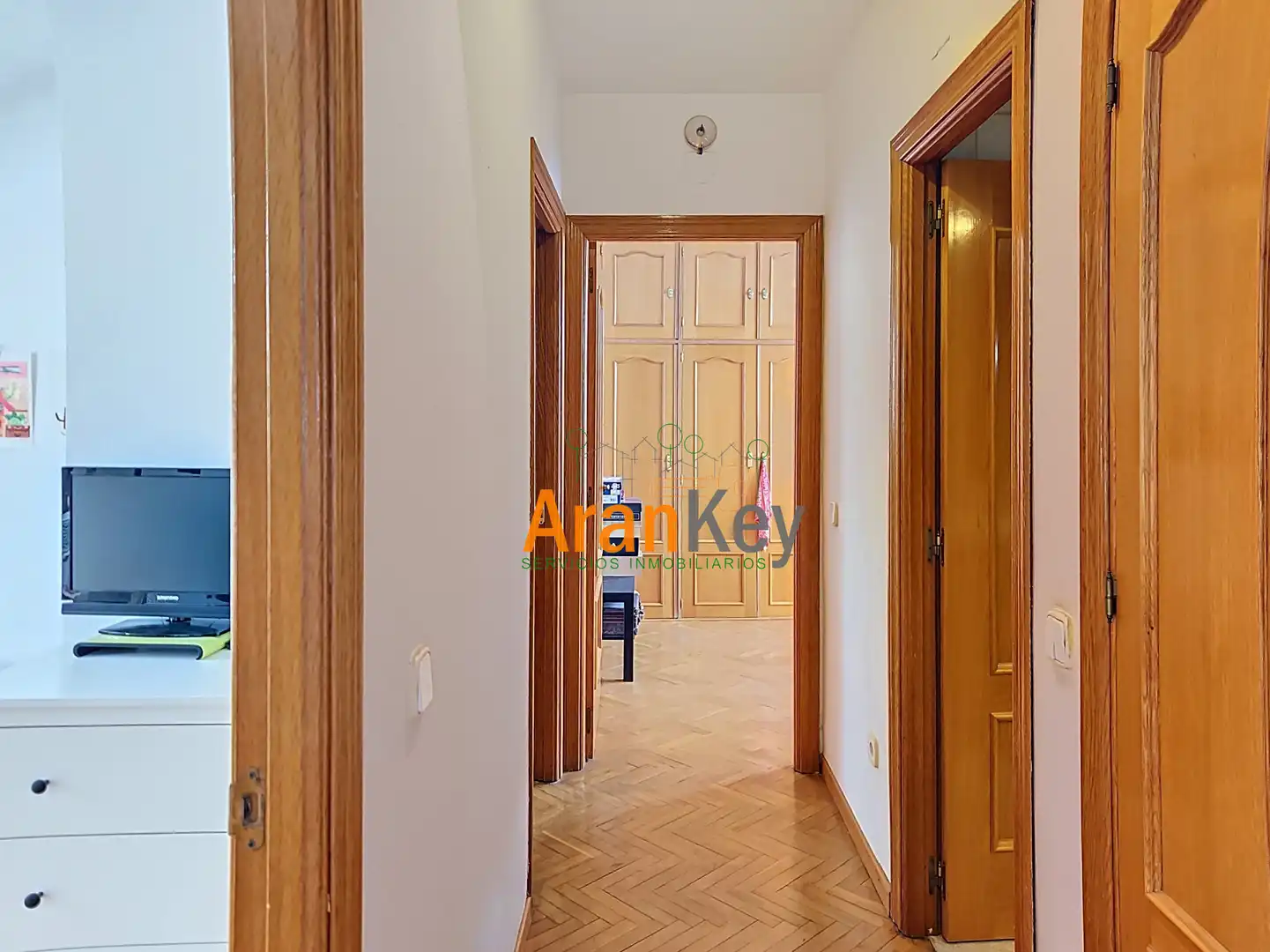 Flat for sale in Aranjuez  with Air Conditioner, Heating and Storage room