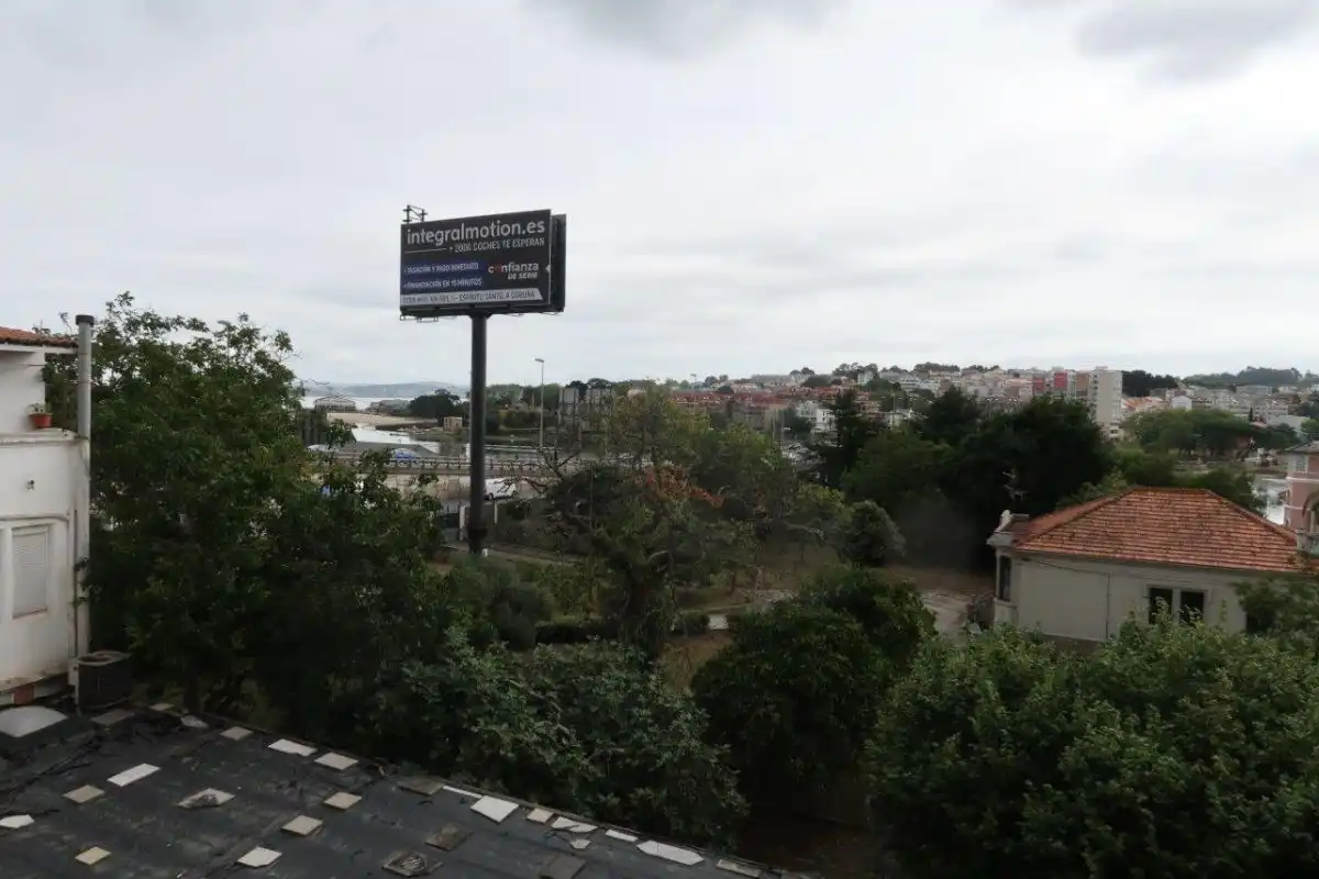 Wohnung zur Miete in Pasaje al Burgo, Eirís
