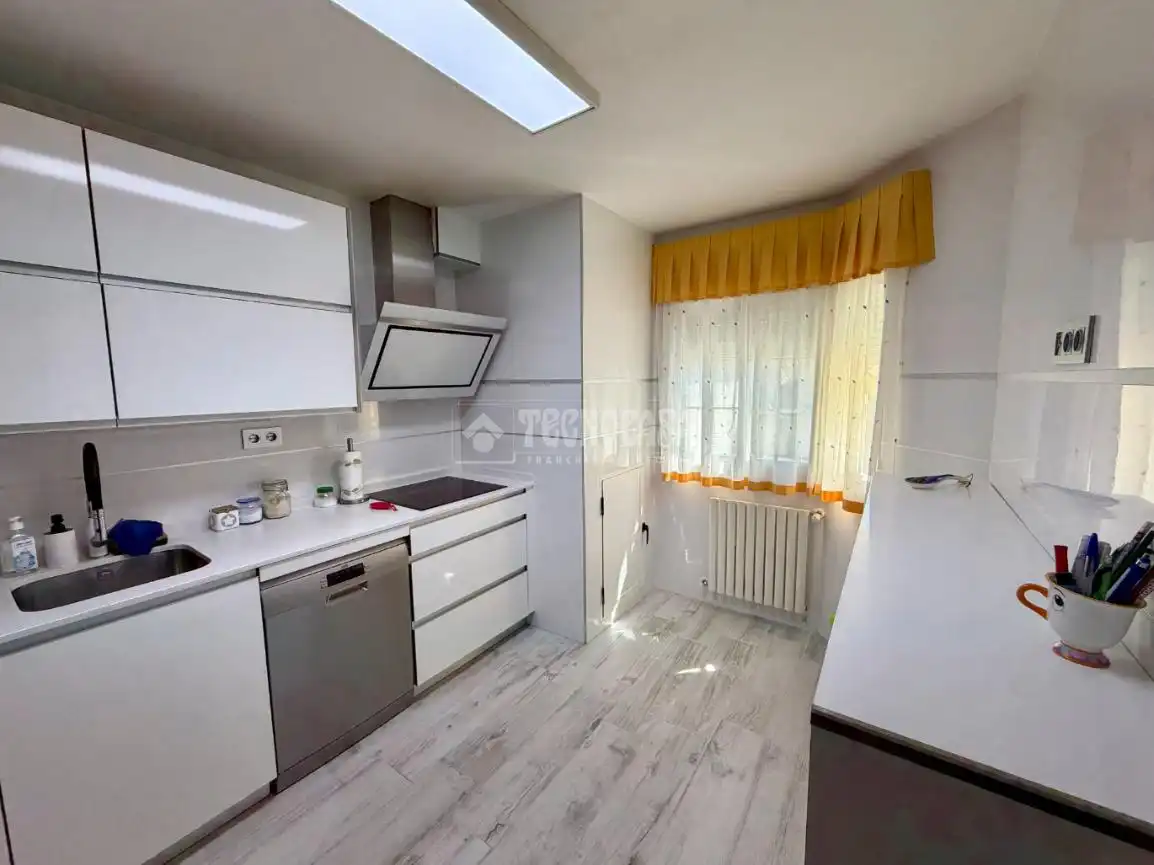 Casa adosada en venta en Villanueva de la Torre