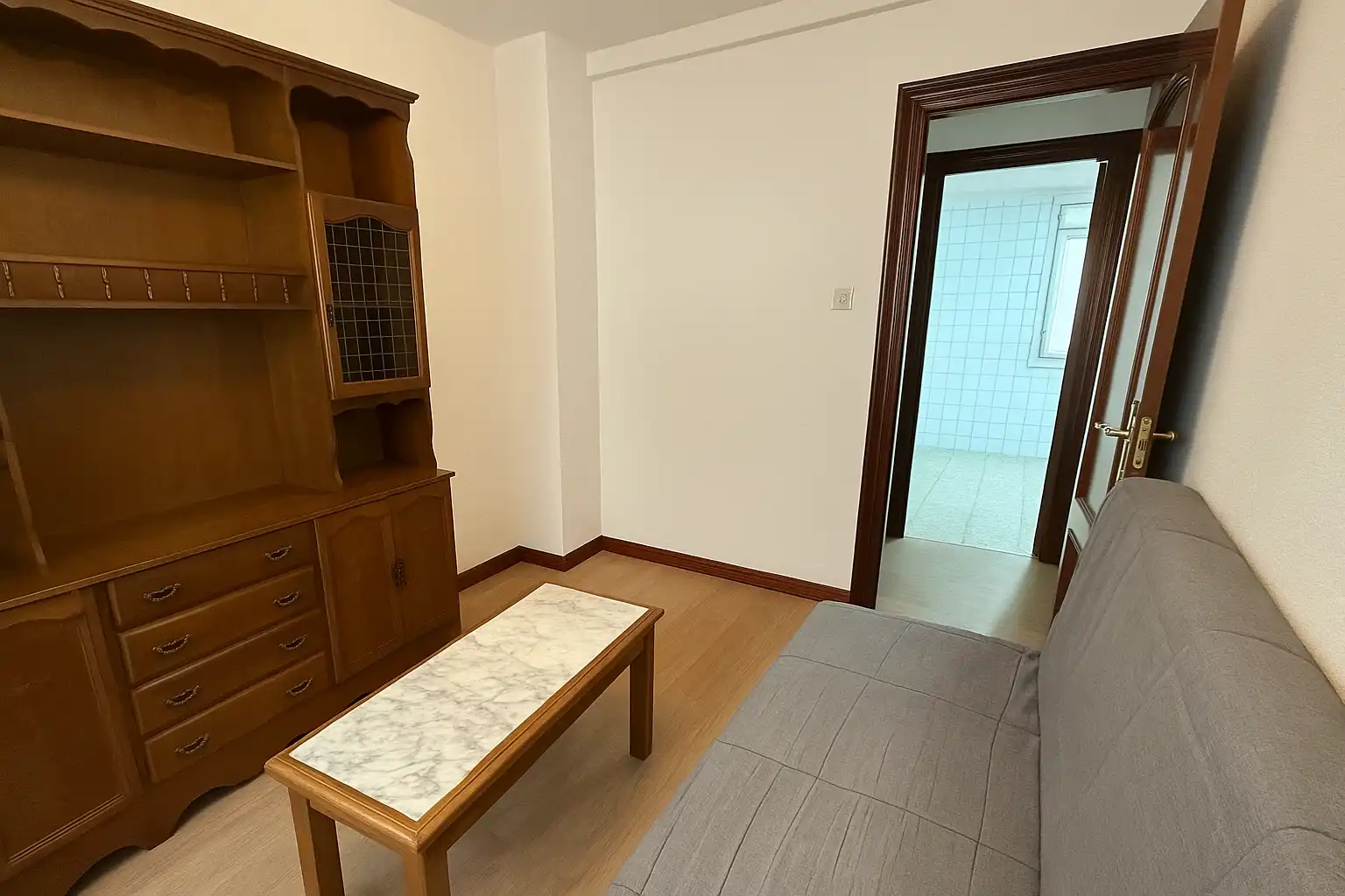 Sala de estar de Piso en venta en Gijón  con Parquet, Amueblado y Lavadora
