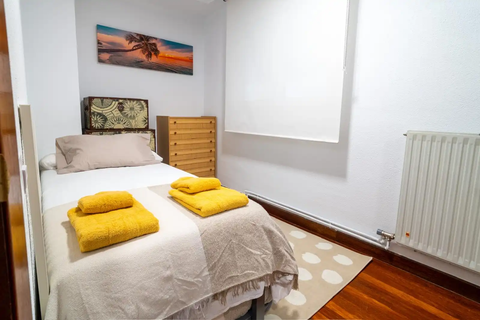 Schlafzimmer von Wohnung zur Miete in Santander mit Heizung, Möbliert und Ofen