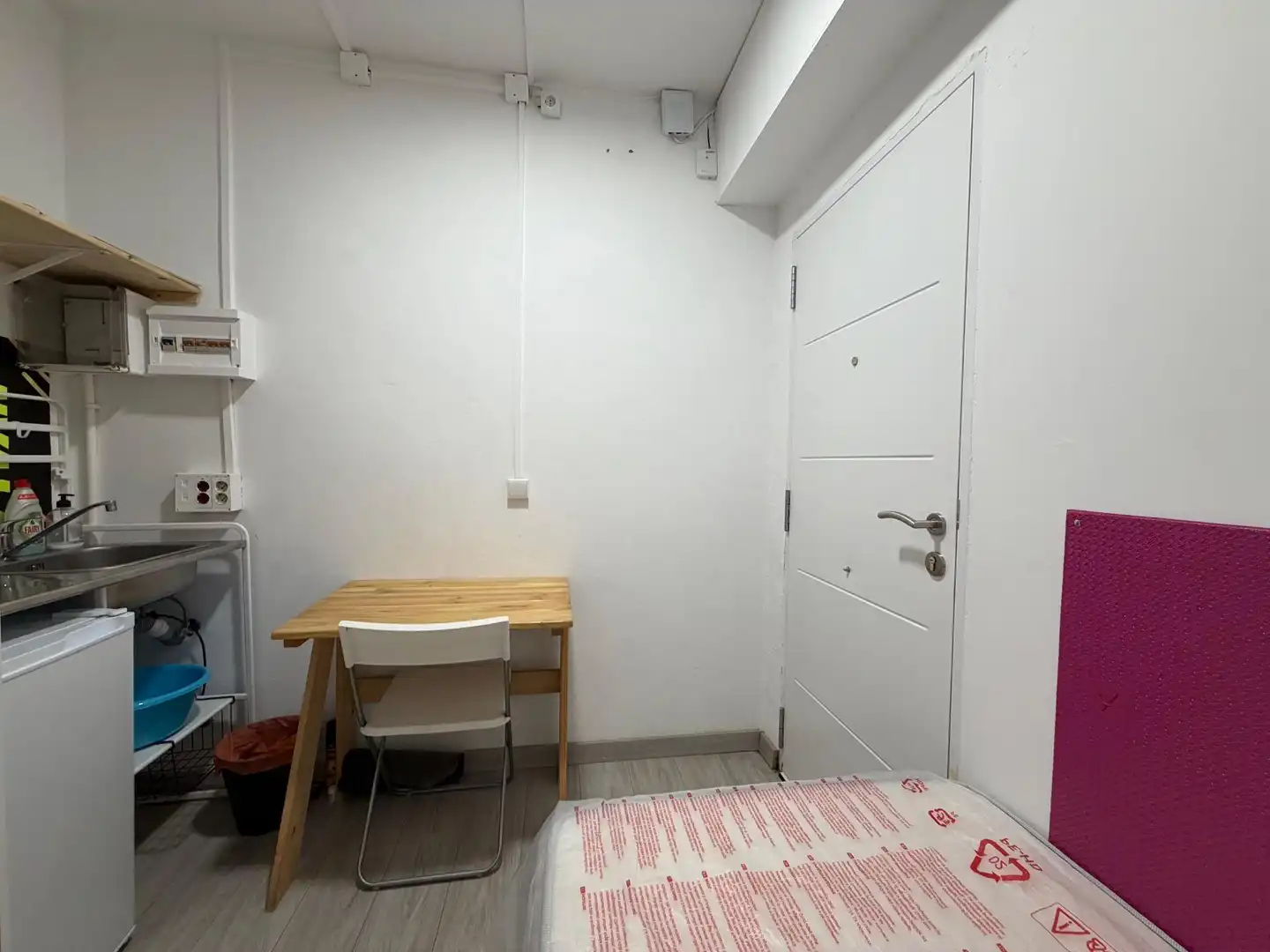 Habitación de Estudio en venta en Barcelona con Amueblado