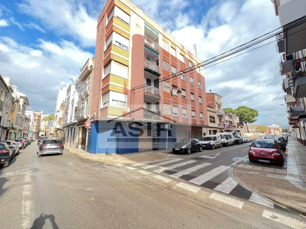 Exterior view of Garage for sale in Alzira