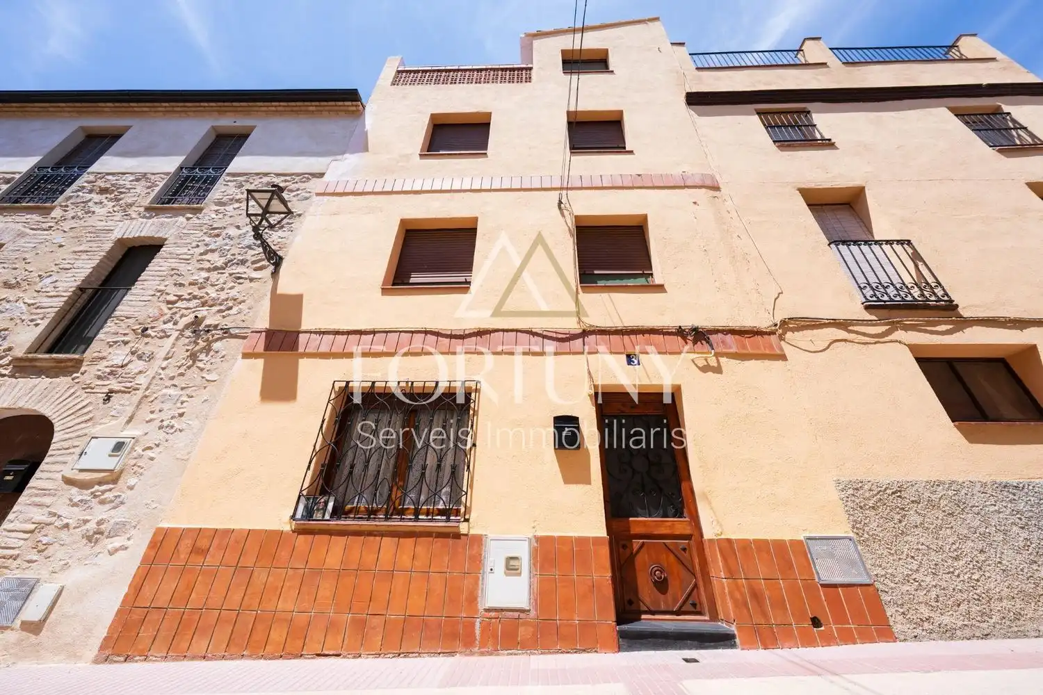 Vista exterior de Casa o xalet en venda en Els Guiamets amb Balcó