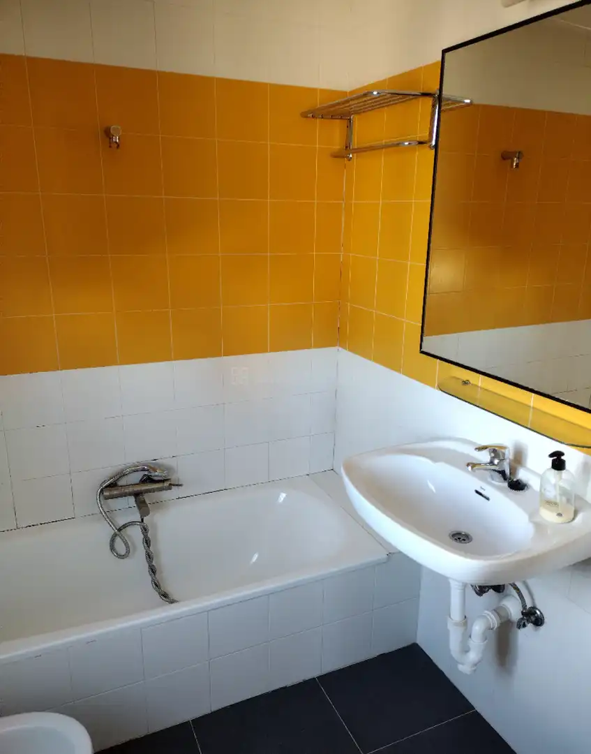 Baño de Piso en venta en  Logroño con Calefacción, Parquet y Balcón