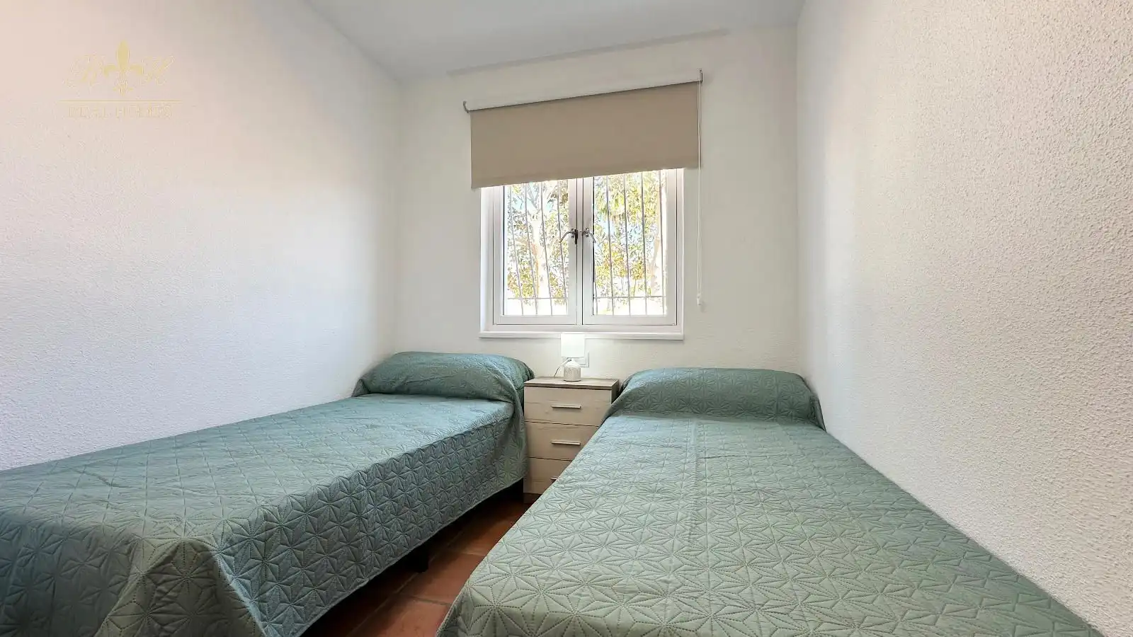 Habitación de Piso de alquiler en L'Alfàs del Pi con Aire acondicionado, Terraza y Piscina