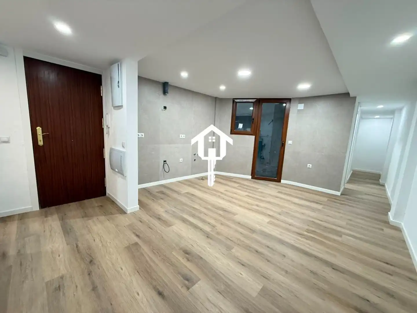 Flat with terrace for sale in Calle TAQUIGRAFO MARTI, imagen 15