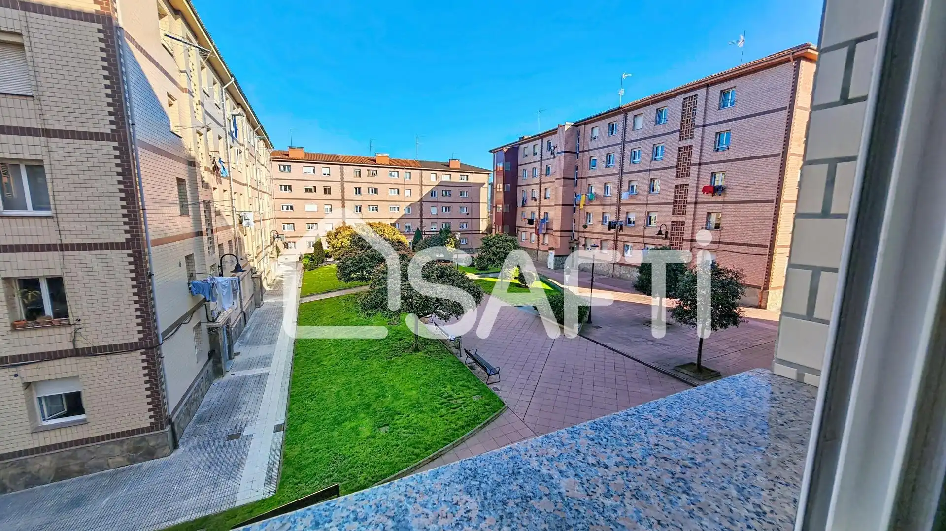 Piso en venta en El Coto
