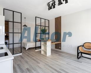 Bedroom of Premises for sale in  Madrid Capital