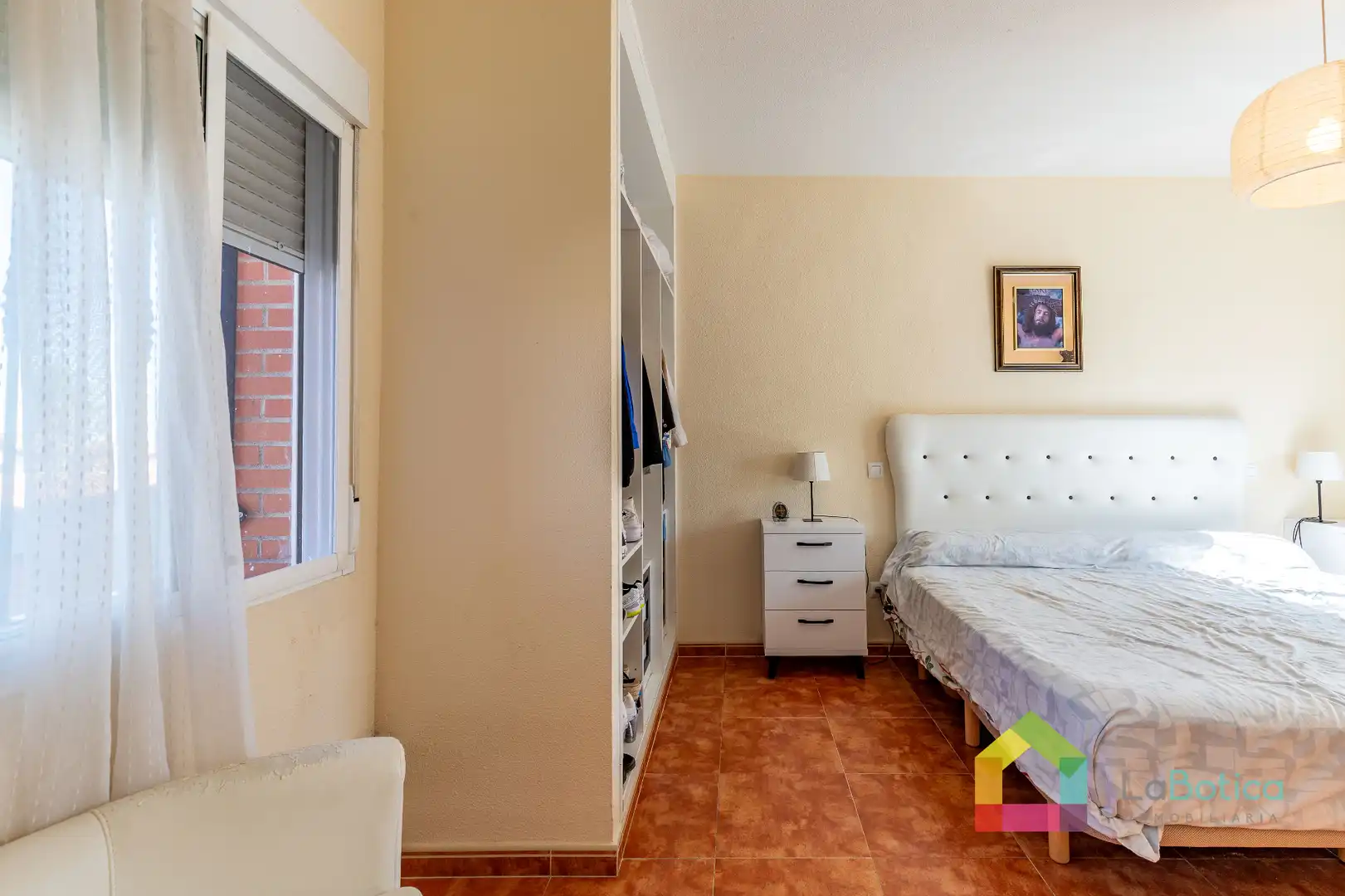 Habitación de Casa adosada en venta en Carmena con Calefacción