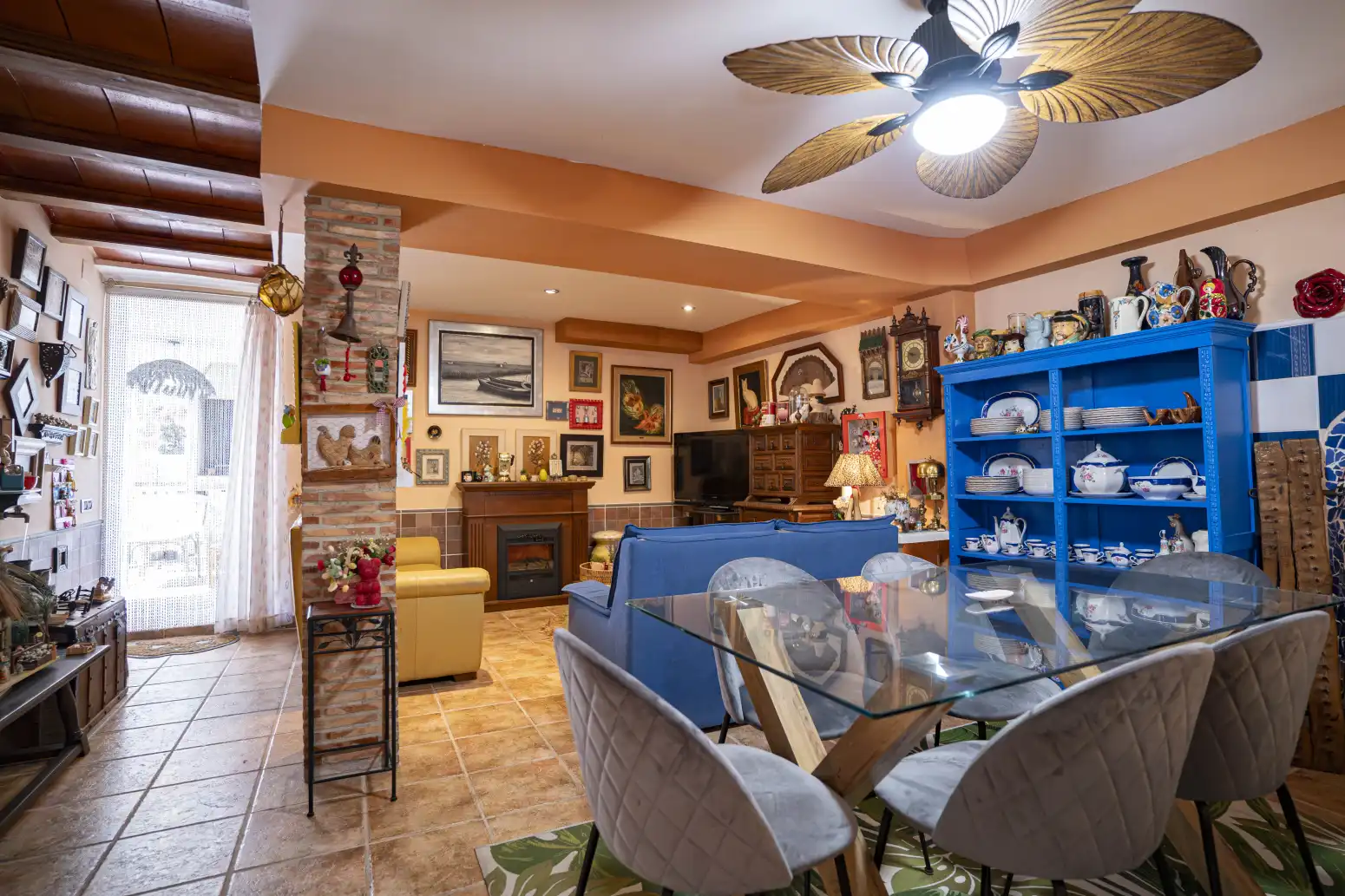 Sala d'estar de Casa o xalet en venda en Chulilla amb Terrassa